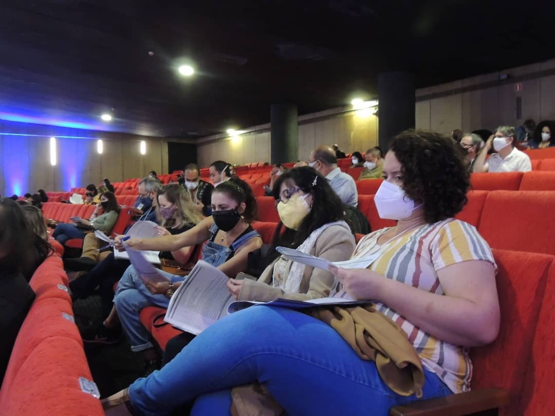 Movimento Renova SINESP no último dia do Congresso. Acompanhando as propostas de lutas na Plenária.