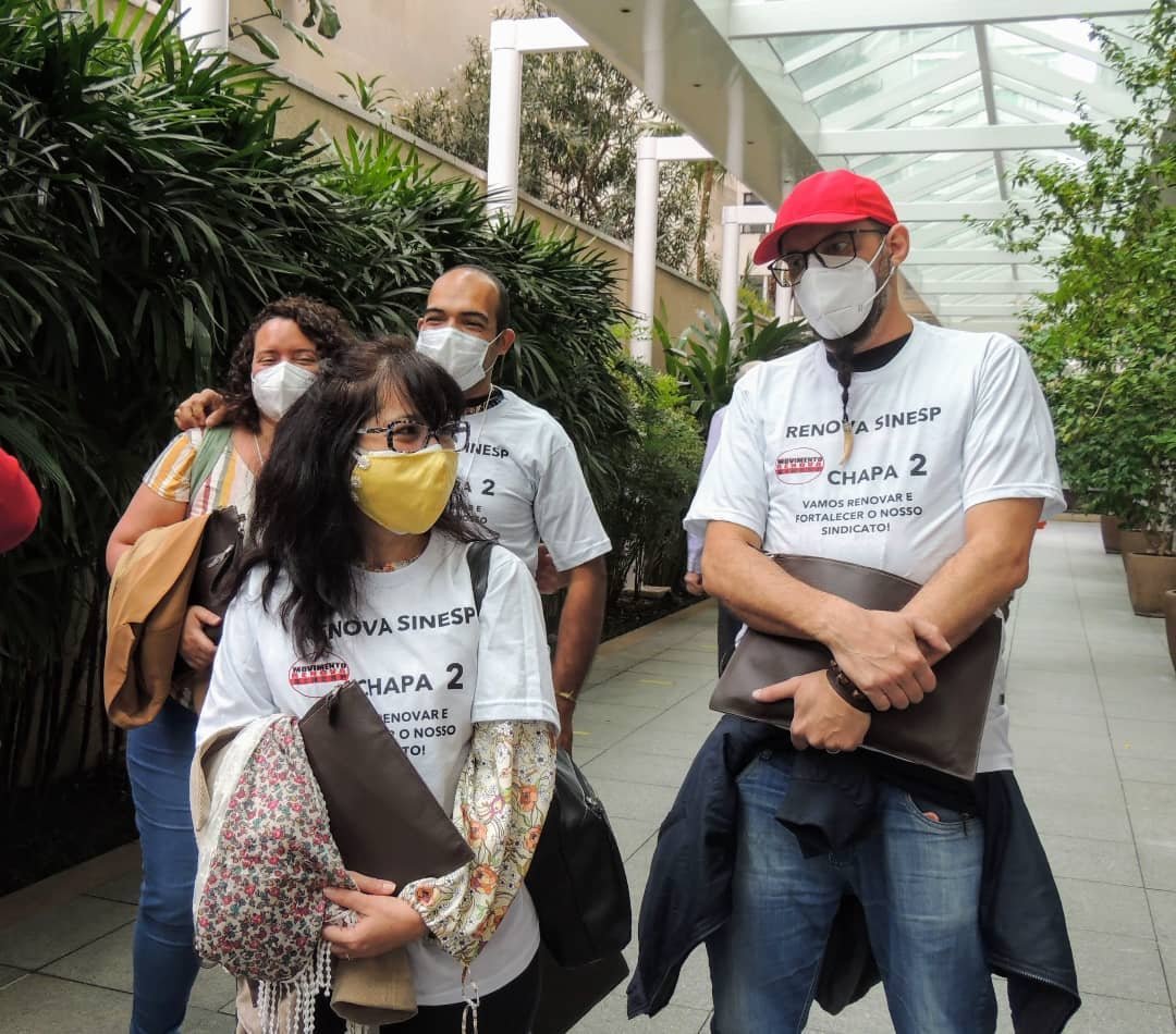 Missão cumprida. Integrantes do Movimento Renova SINESP finalizando a participação no Congresso do Sindicato. Maurien Rose e Lívia Freitas, Supervisoras Escolares, Geraldo Guedes e Marcos Manoel, diretores de escolas.