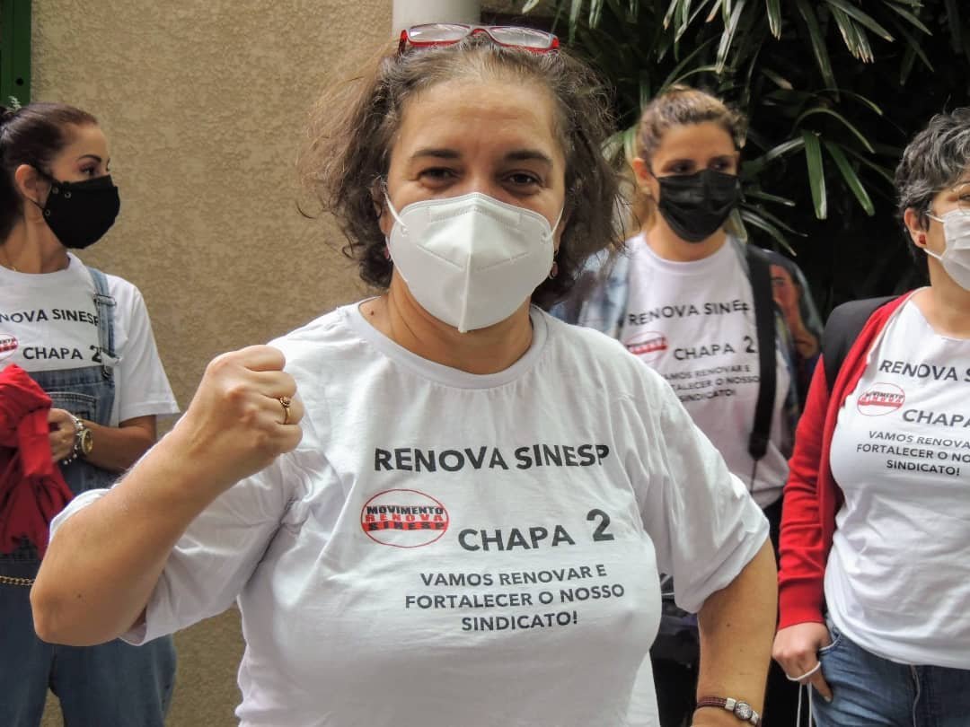 Companheira Ivanete  María Durães, Coordenadora Pedagógica, do Movimento Renova SINESP, no encerramento do Congresso.